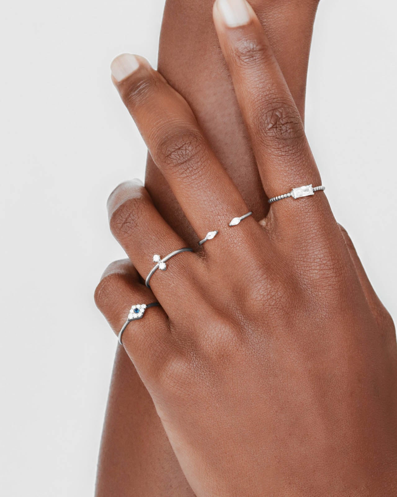 925 Silver - Queen Ring