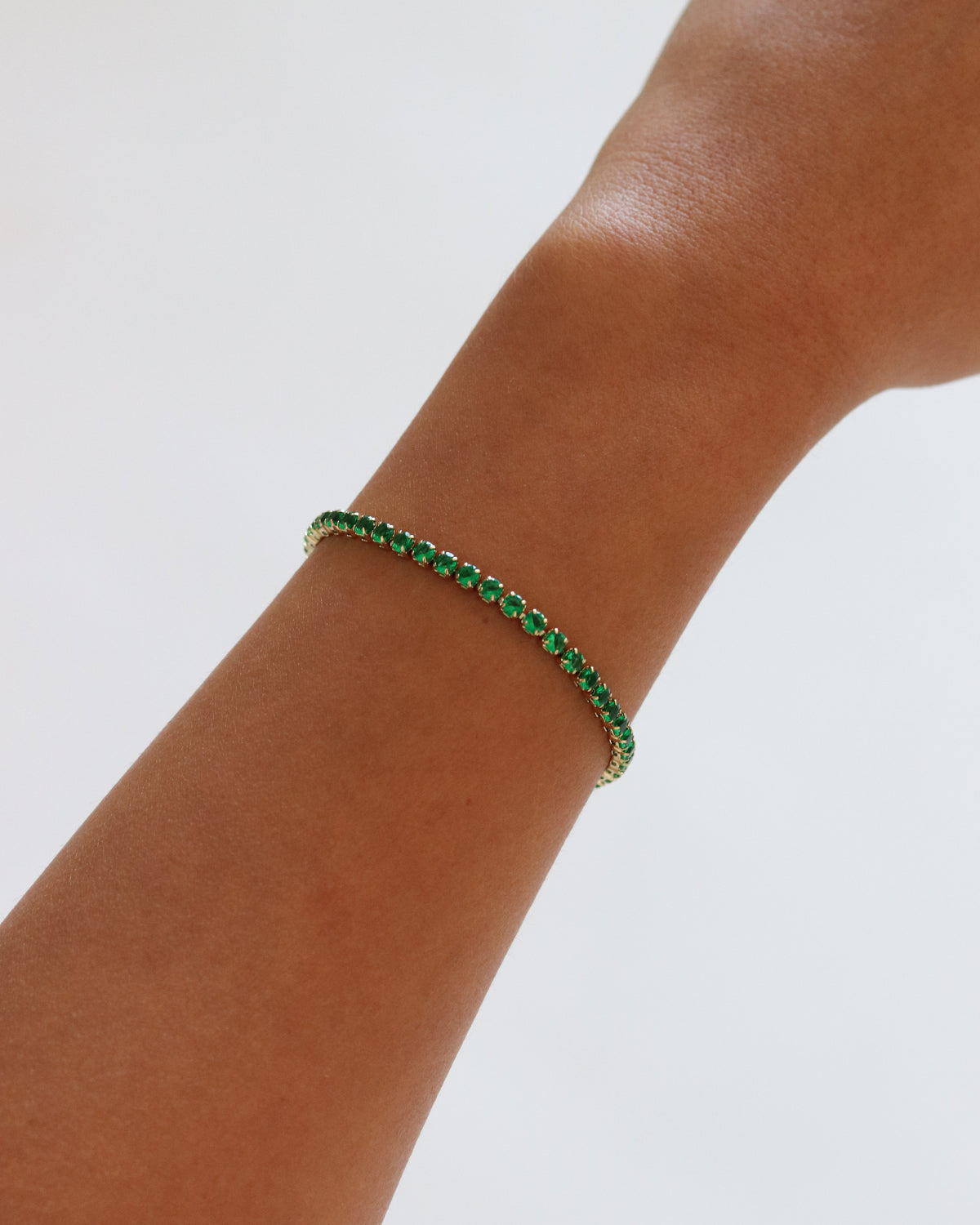 Bracelet tennis vert 18 carats