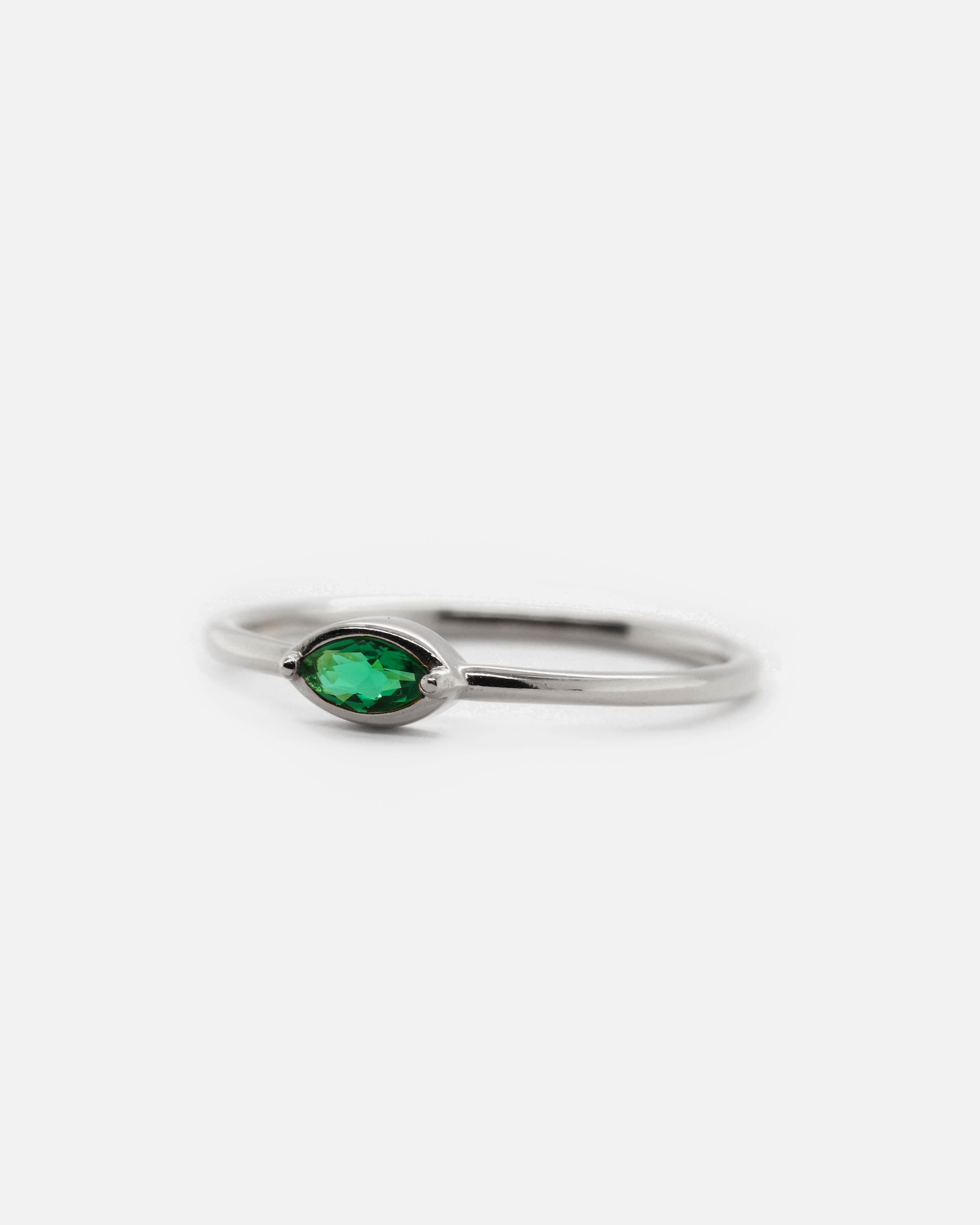 925 Silver - Green CZ Ring