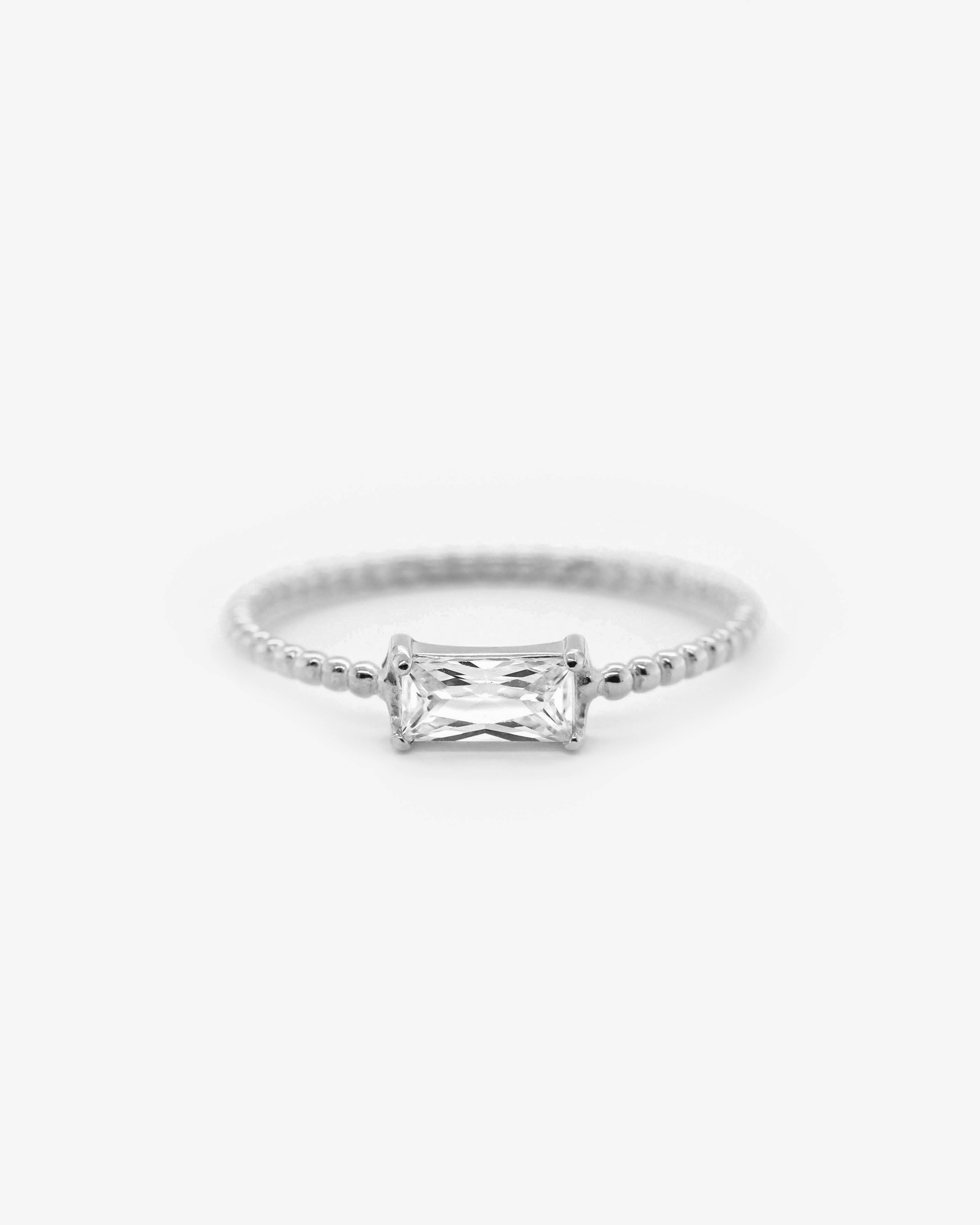 925 Silver - Queen Ring