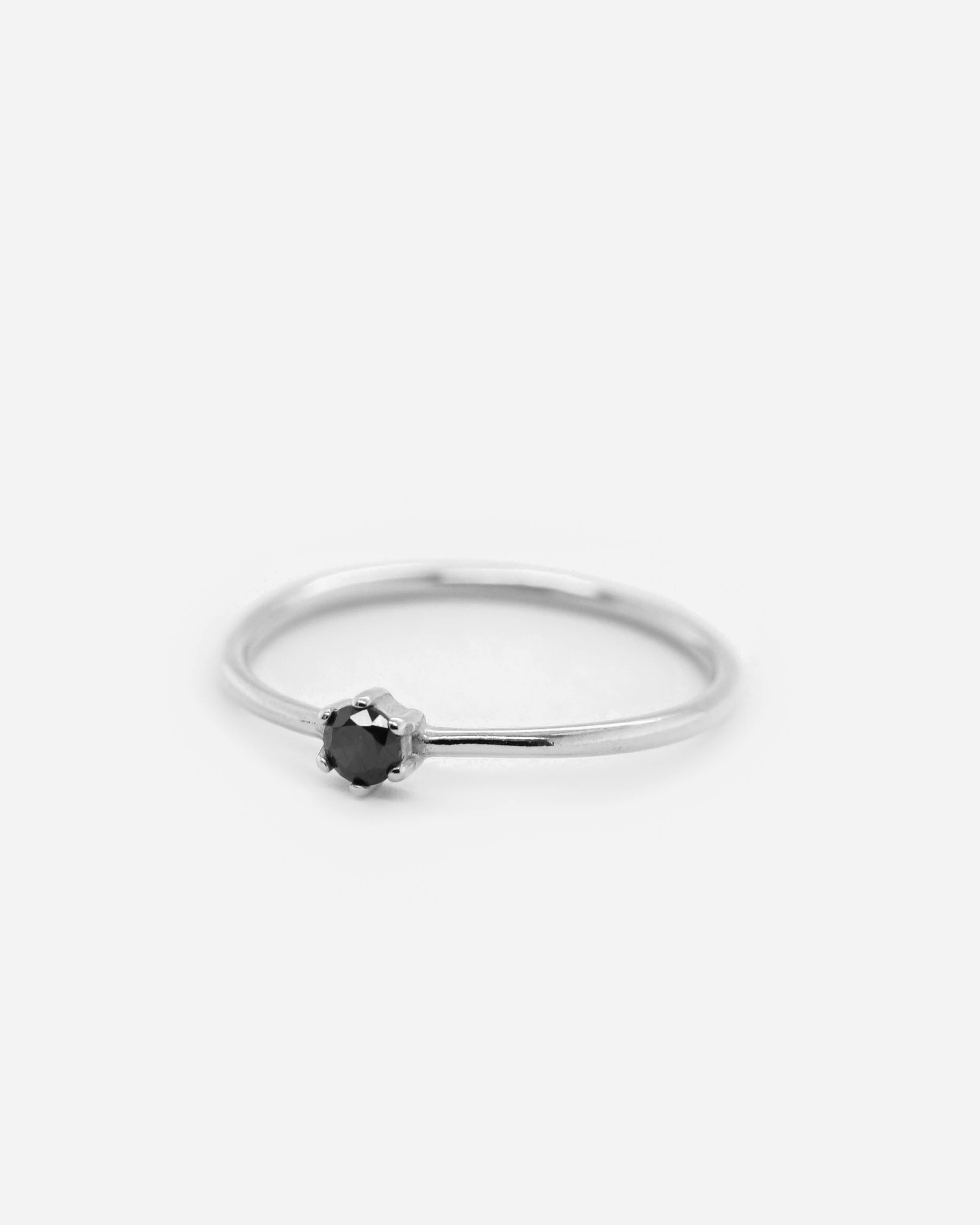 925 Silver - Lily Ring