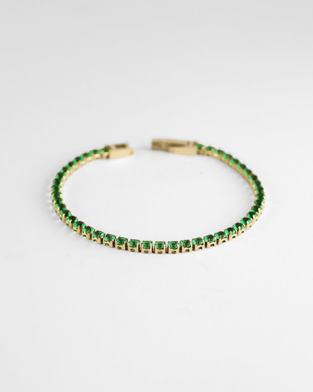 Bracelet tennis vert 18 carats