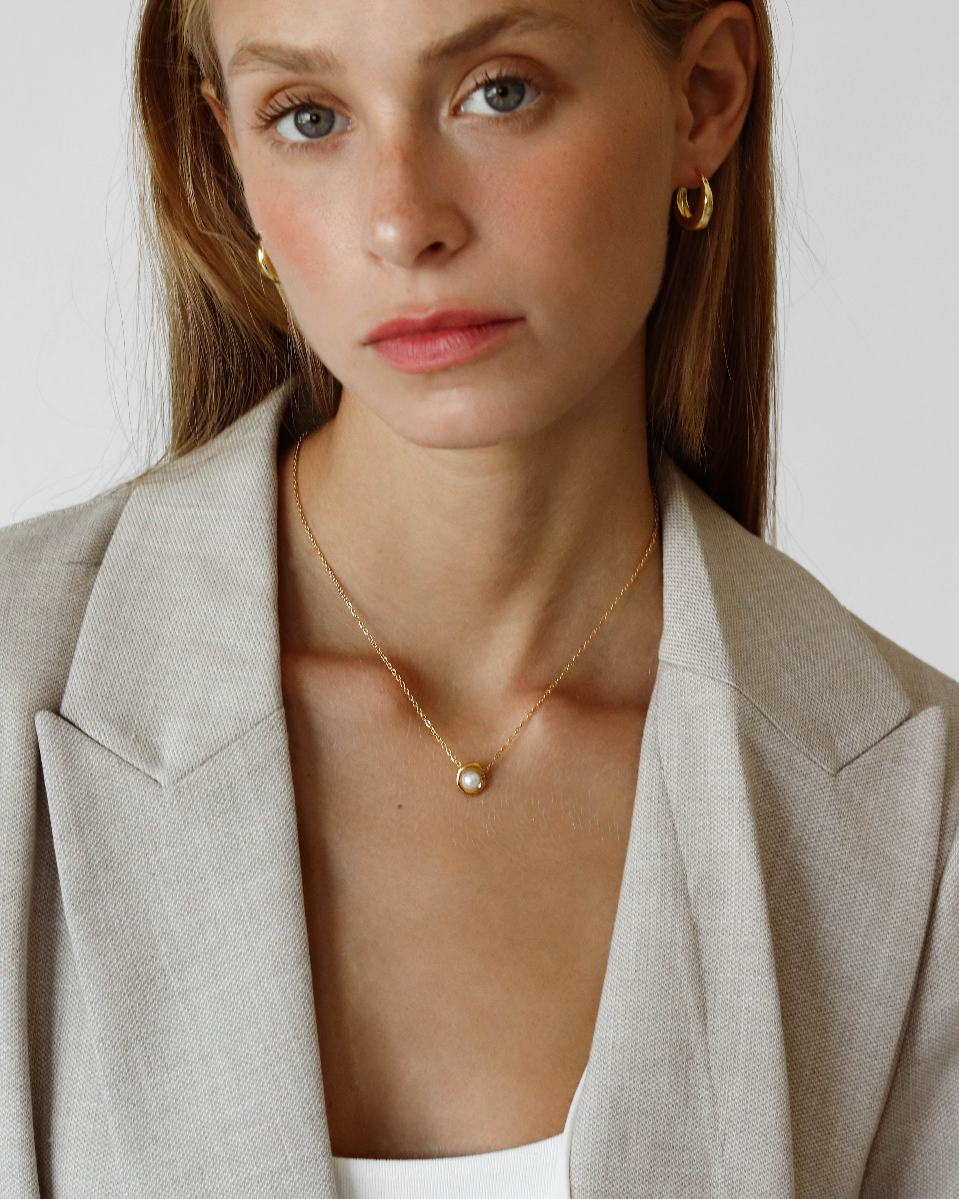 18k Pearl Necklace