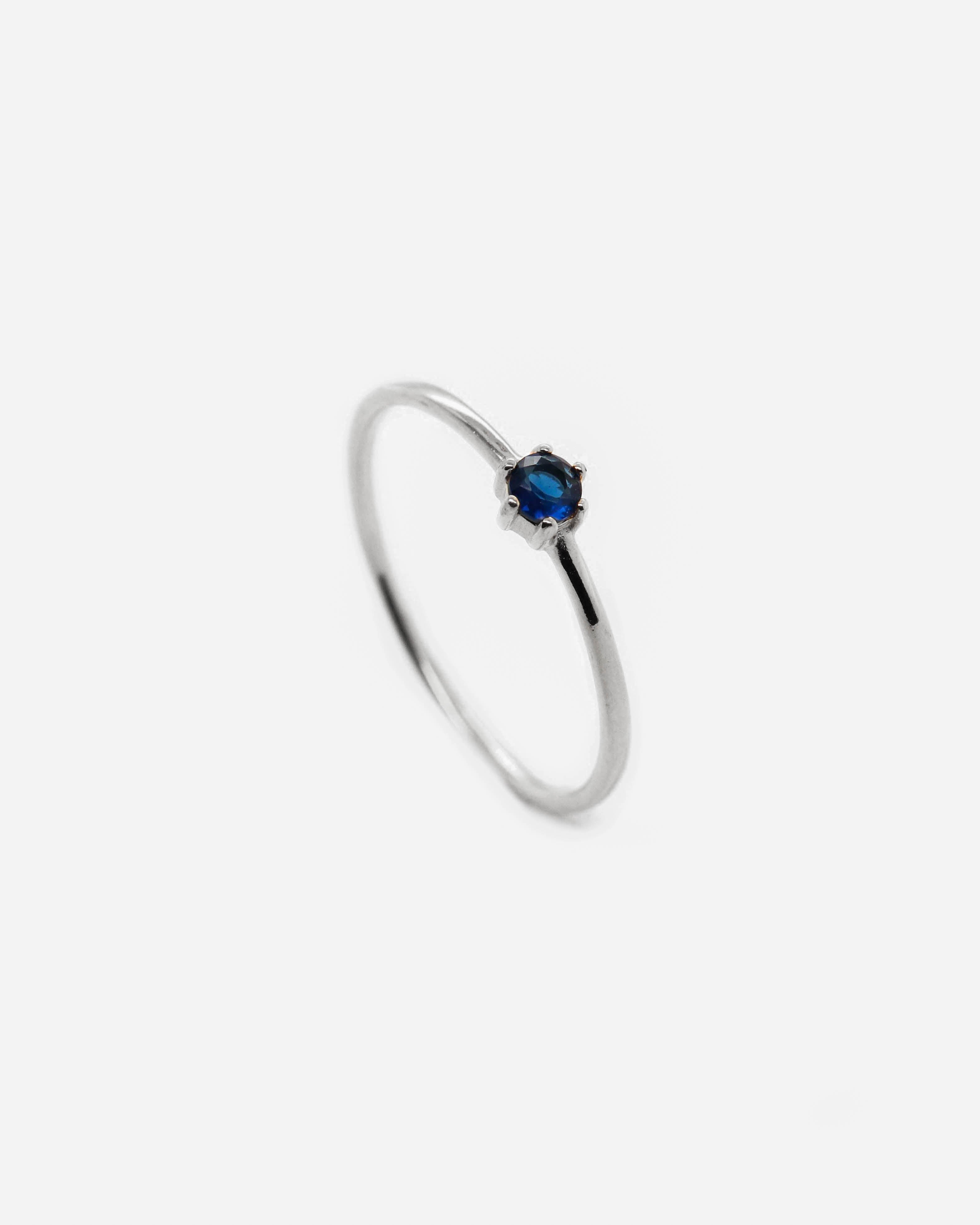 925 Silver - Lily Ring