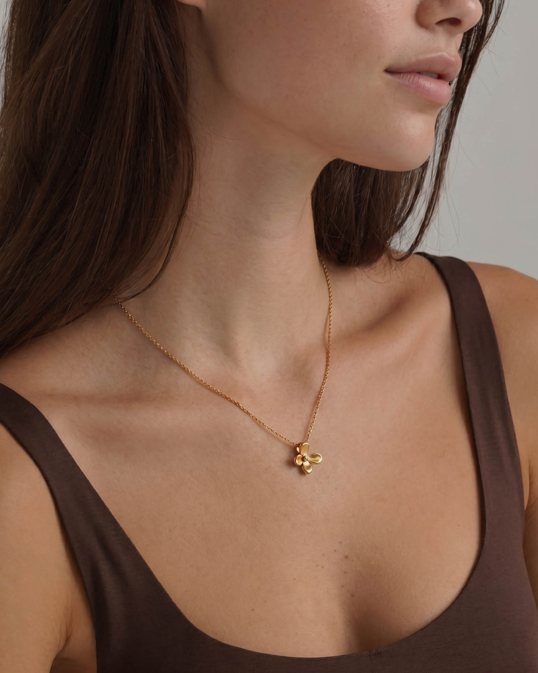 18k Flower Necklace