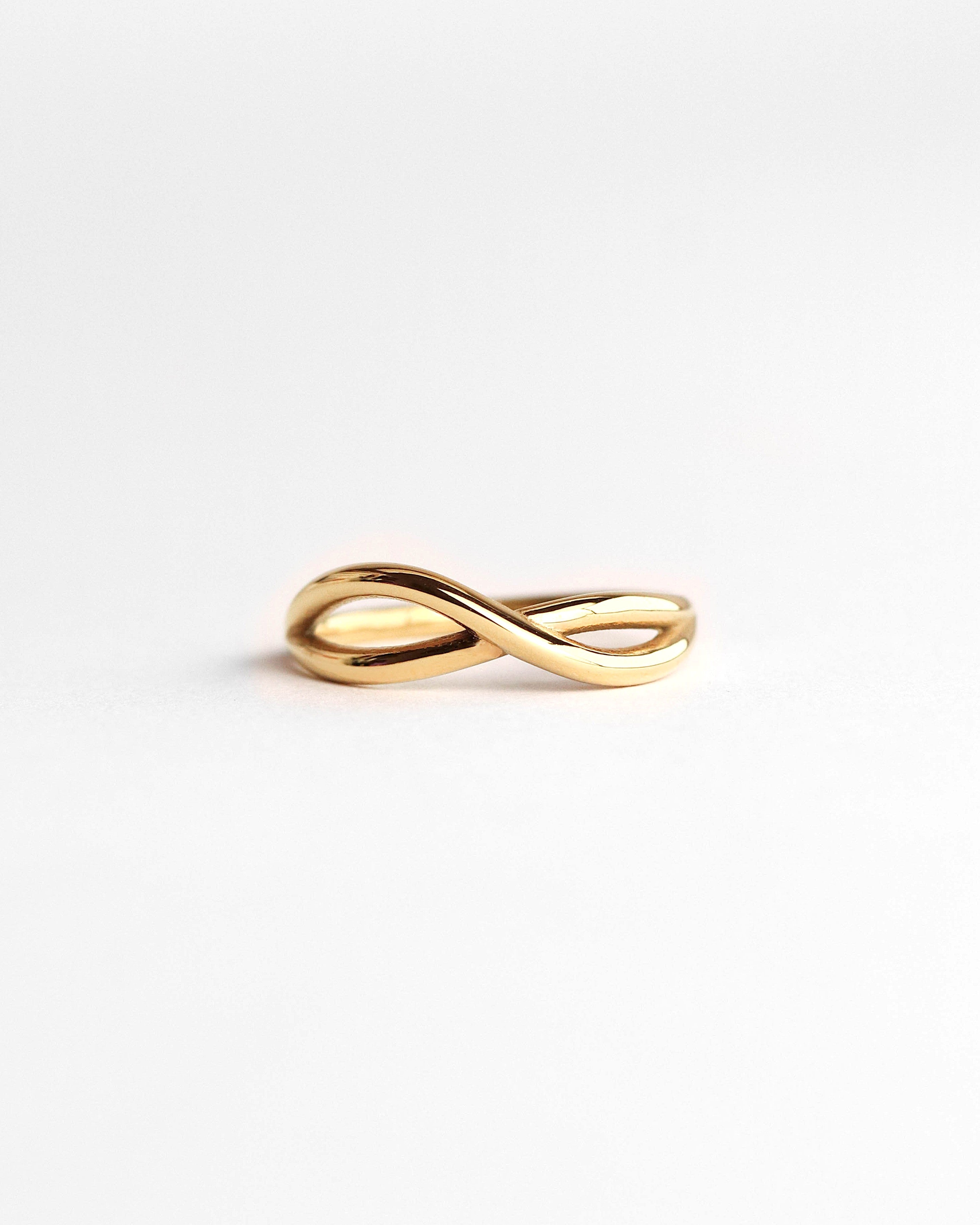 18K Gold Infinity Ring