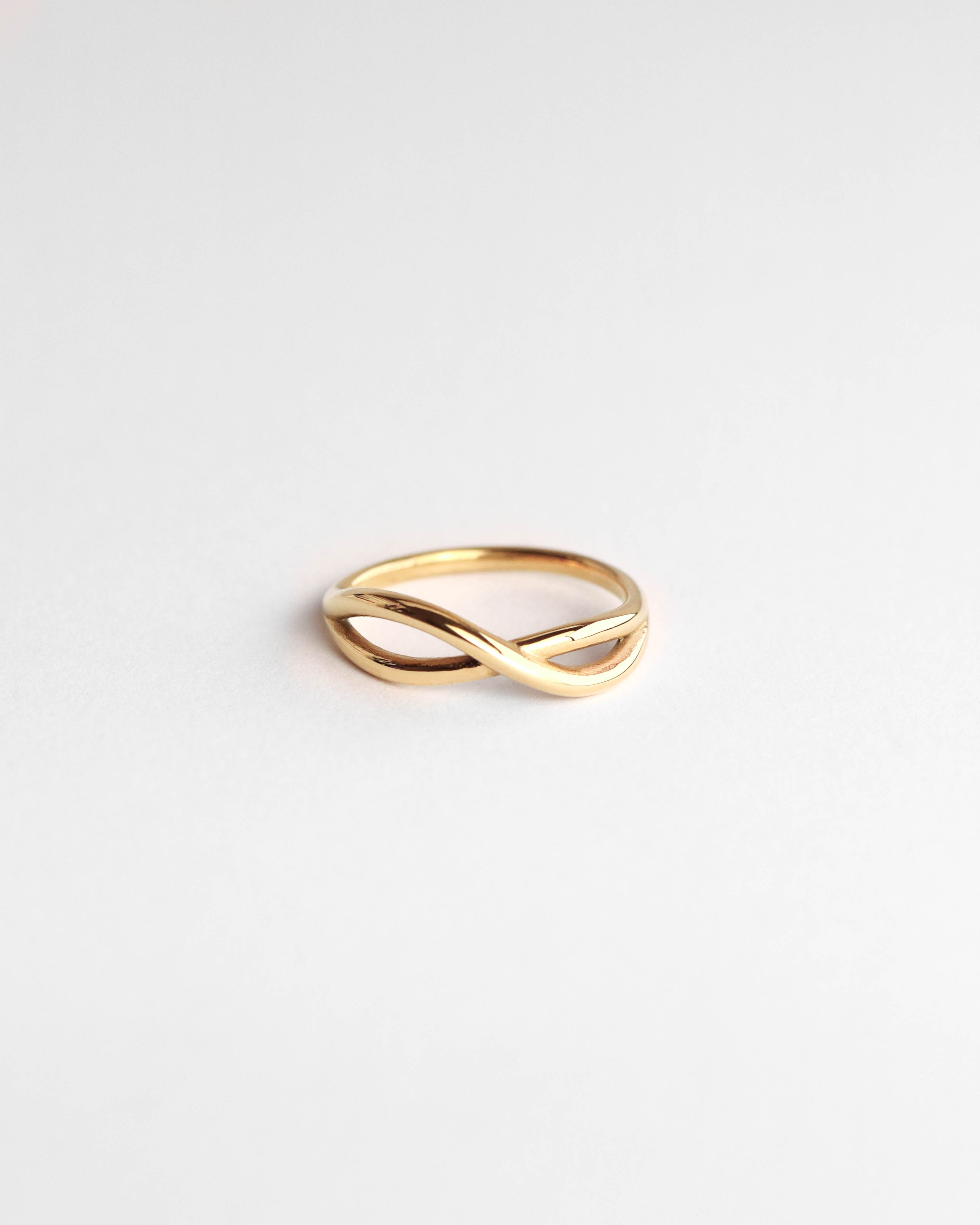 18K Gold Infinity Ring