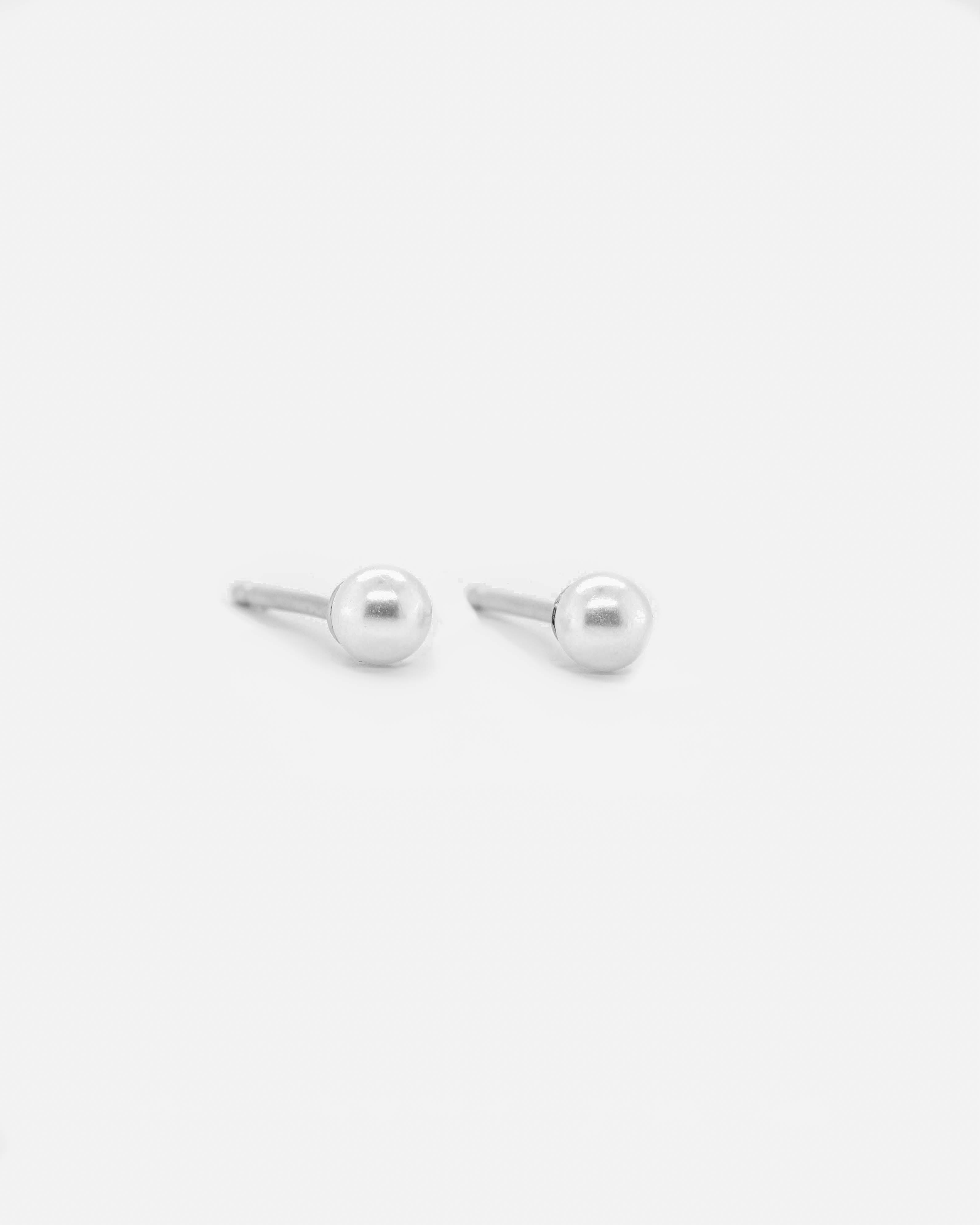 925 Silver - Pearl Studs