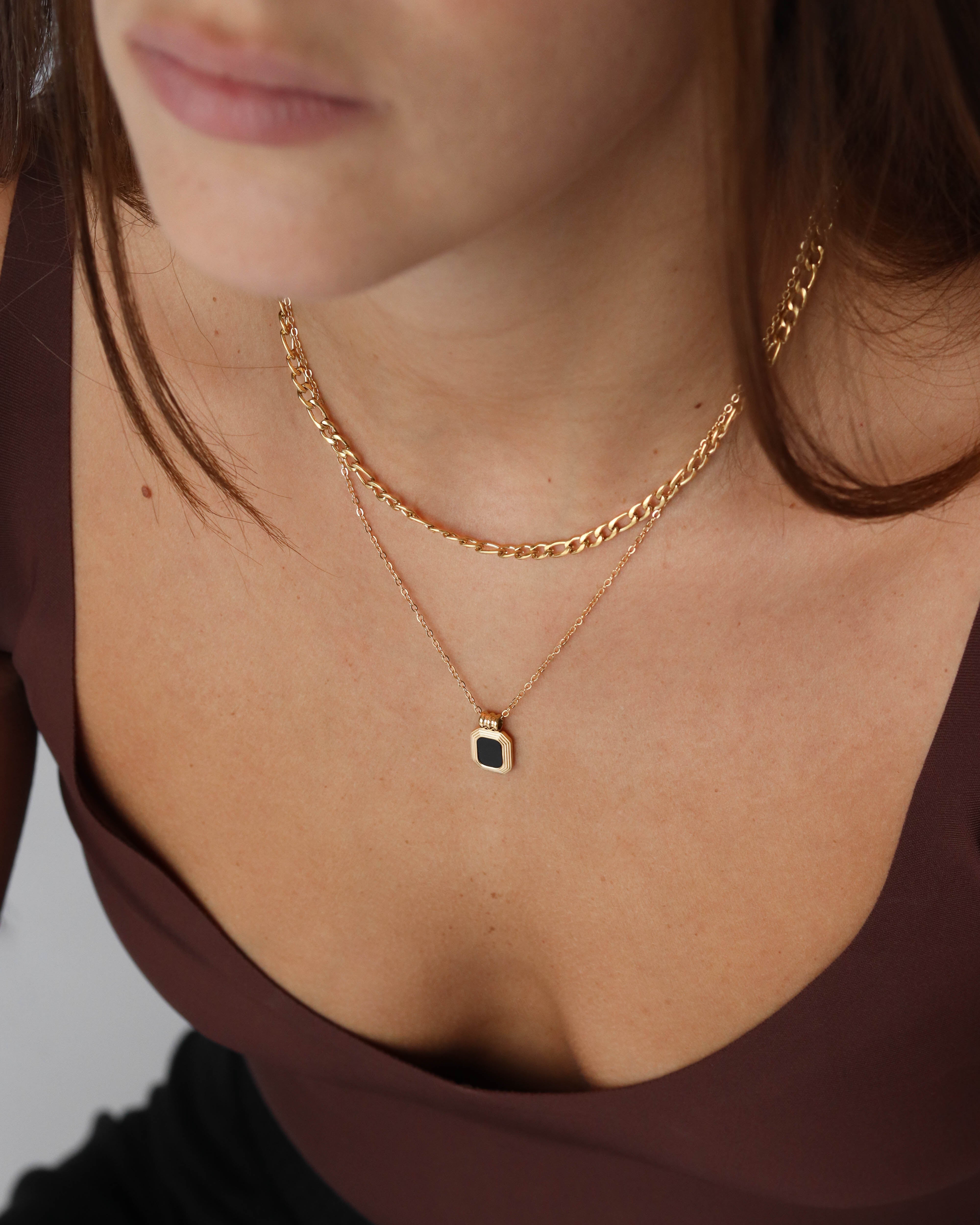 18K Gold Annie Necklace