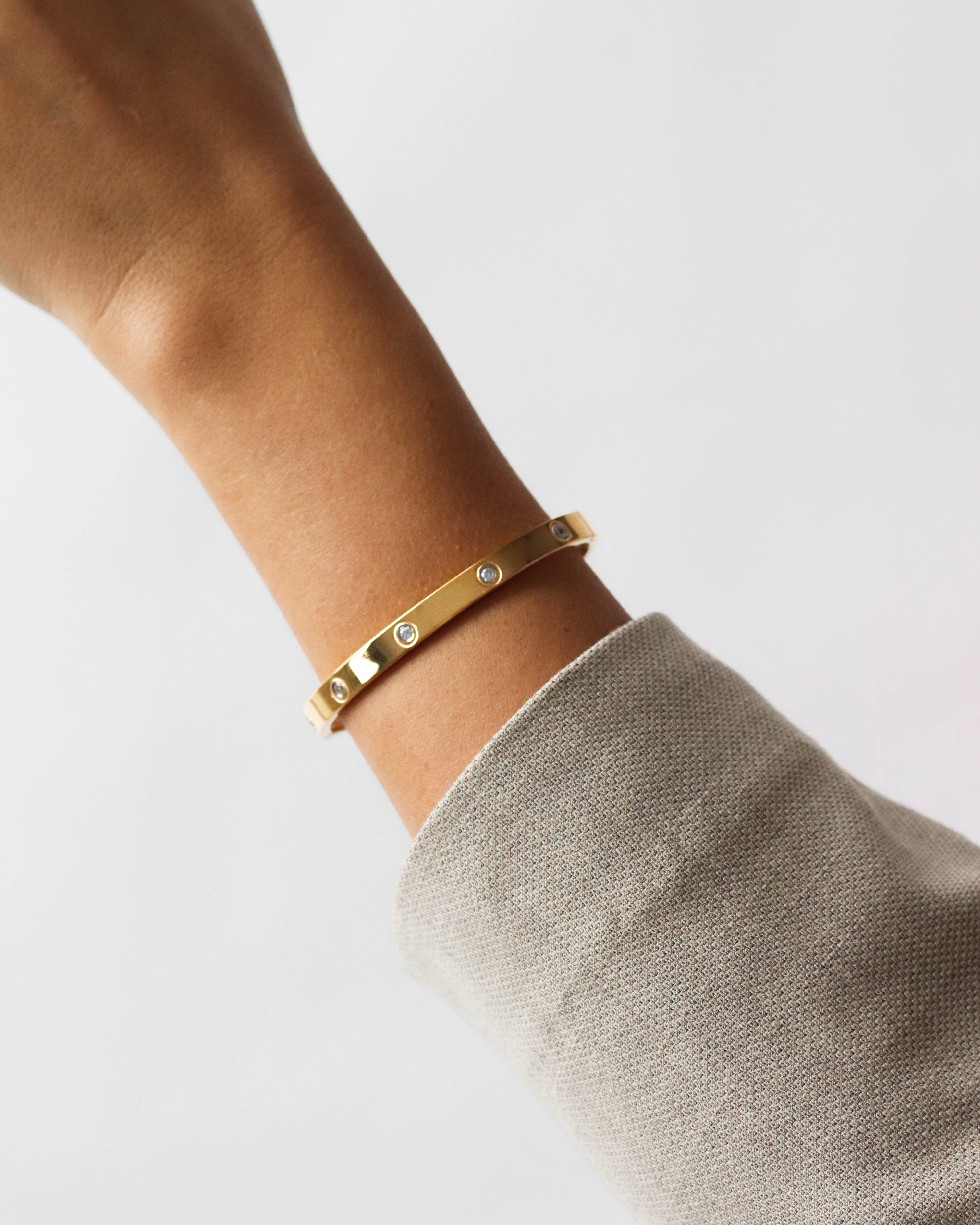 18K Annmarie Hinge Bracelets