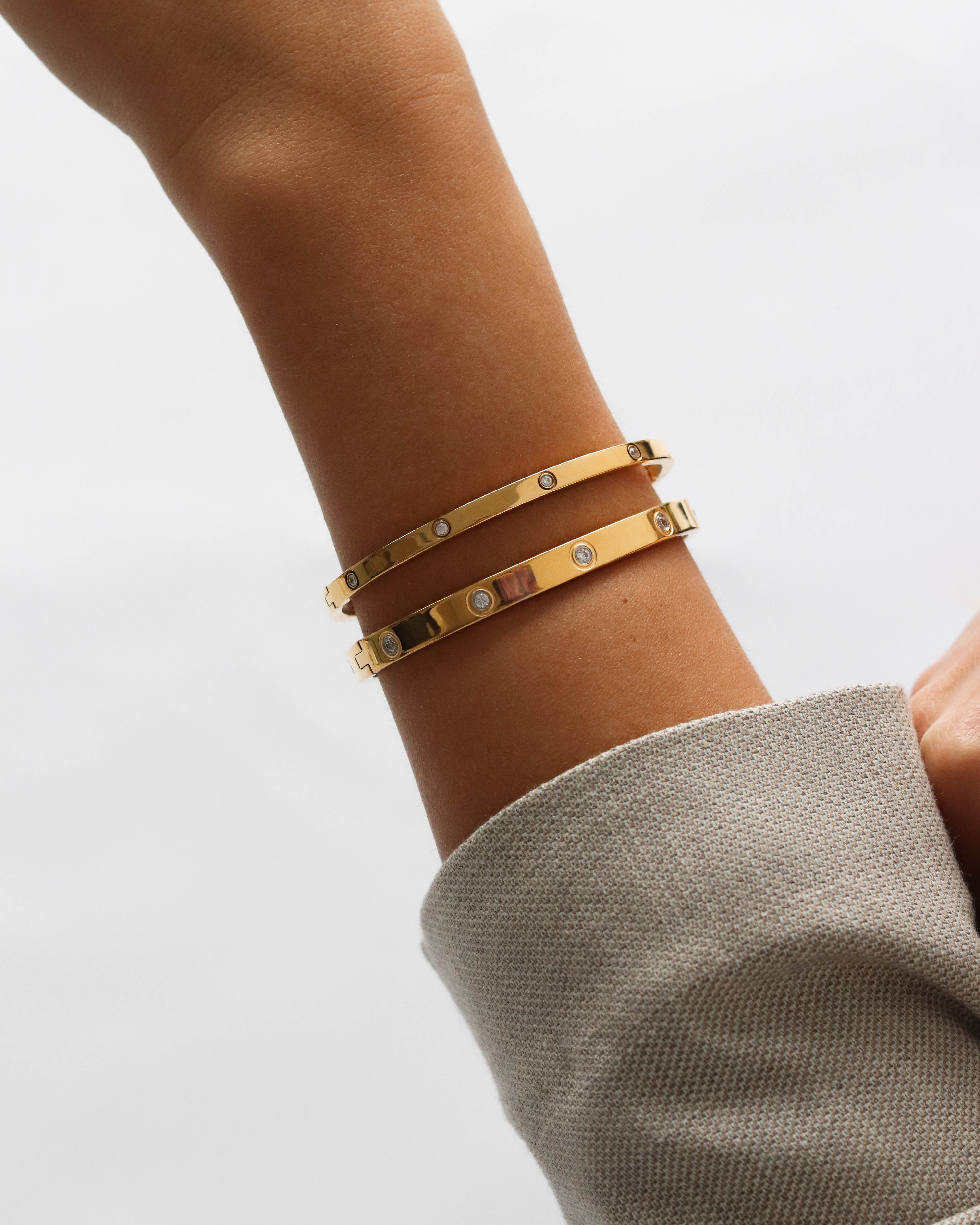 18K Annmarie Hinge Bracelets