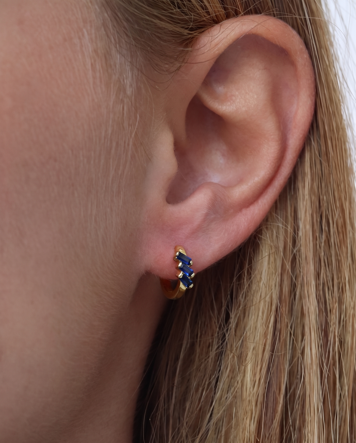 18K Monica Hoops