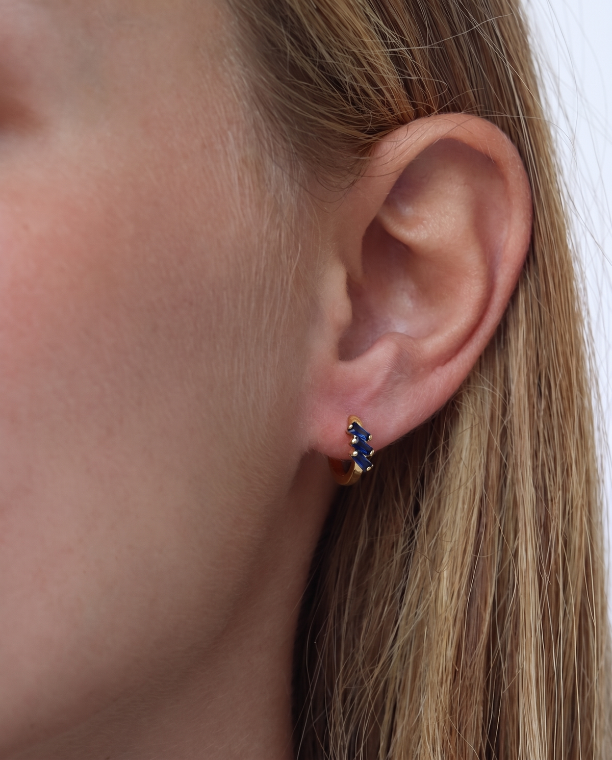 18K Monica Hoops