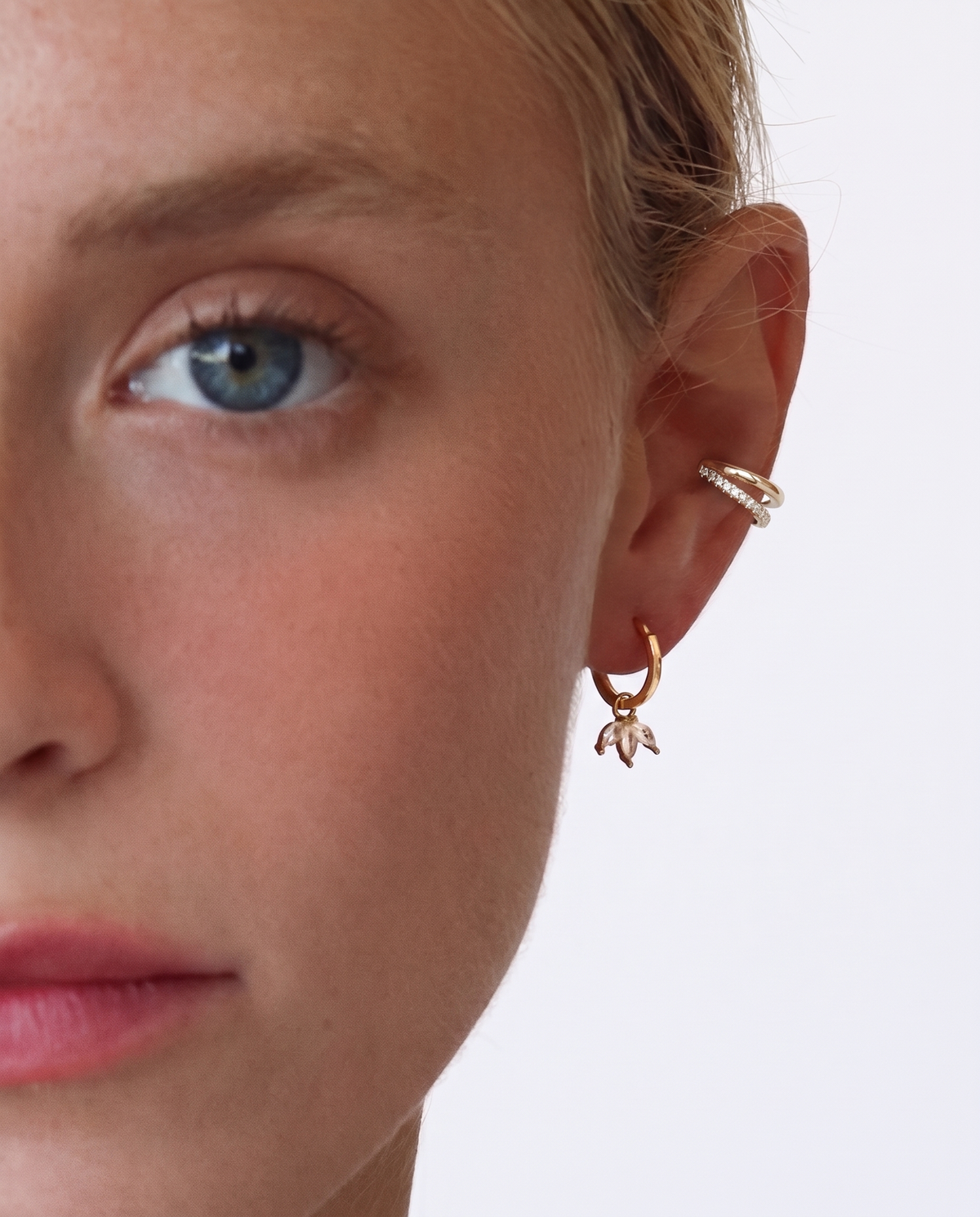 18K Monica Hoops